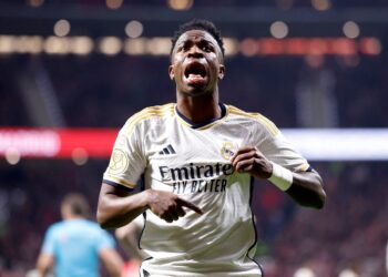 Real Madrid CF vende la manga de su camiseta a HP por 70 millones por temporada