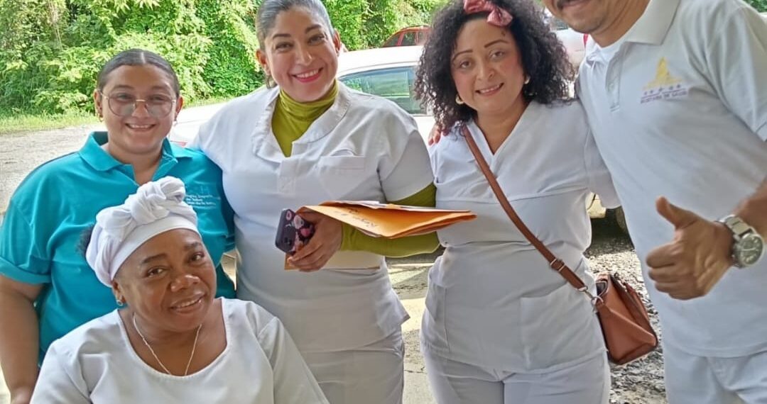 Ante amenazas a planton enferemeria este viernes.