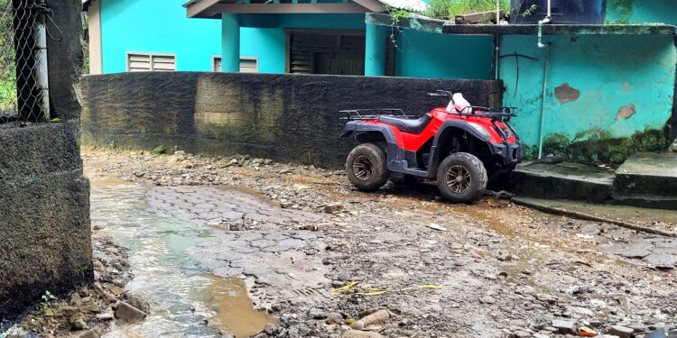 Luvia daña calles de acceso  a colonia Bella Vista y Monte Fresco