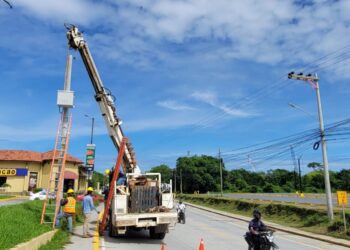 Avanza proyecto de instlacion de camaras de seguridad Roatan