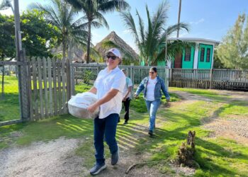 Pre Candidato a Diputado Raydmon Cherington en Utila.