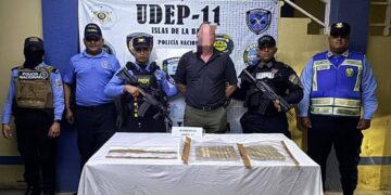 Policia Nacional detiene extranjero con municion.