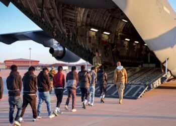 Honduras recibirá el viernes los primeros deportados por EE. UU. en avión militar