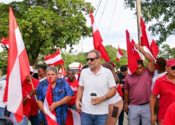 Isla Bonita se pinto de Rojo