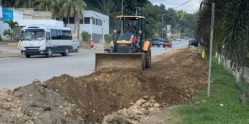 Municipalidad de Roatan avanza con la instalación de nuevas tuberías