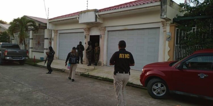 MP ejecuta allanamientos y capturas contra estructura criminal