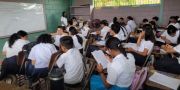 Alcaldia trabaja en la integración de herramientas tecnológicas en las escuelas