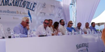 El Alcalde Ron Mcnab celebró este importante proyecto que abrirá sus puertas en 2027