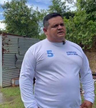 CON ESPERANZAS PUEBLO DE ISLAS DE LA BAHIA