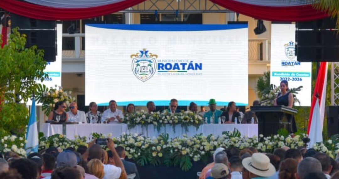 Poblacion respalda cabildo abierto de la alcaldia de Roatan